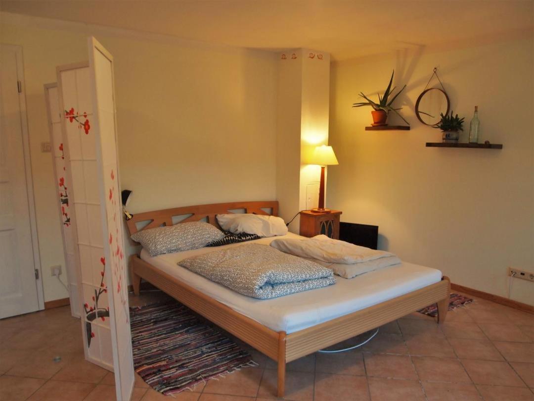 Neu Fewo Im Bauernhaus Mit Idyllischem Innenhof Und Naturgarten Mesekenhagen Ngoại thất bức ảnh